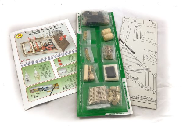 Panart Section Between Decks and Gun Bays Model Kit - Panart (740)