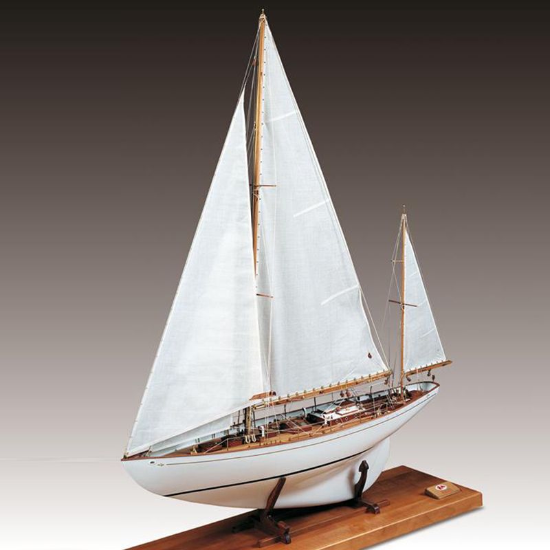 Dorade Model Boat Kit Amati (1605)