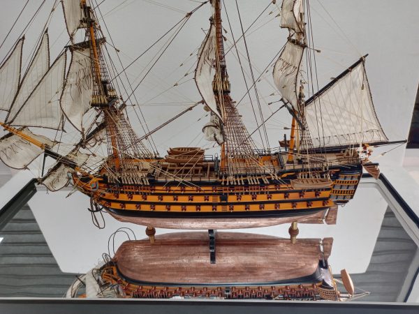 HMS Victory Bicentennial Ship Model (Premier Range) - PSM