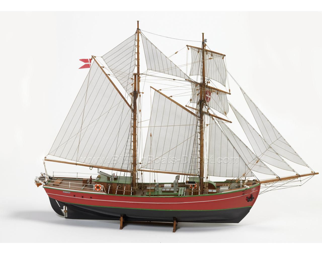 Lilla Dan  Model Boat Kit - Billing Boats (B578)