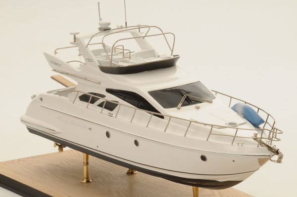 Azimut 50 Model Yacht