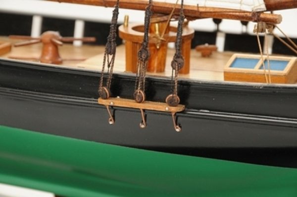 America Model Yacht (Superior Range) - PSM