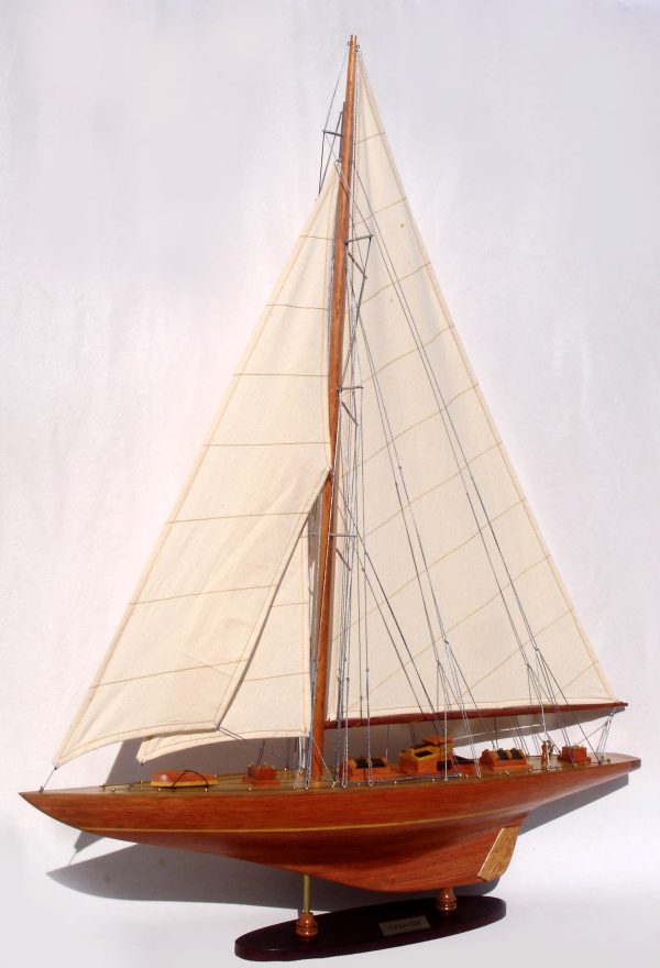 Endeavour Model Yacht  (Standard Range) - GN OTW