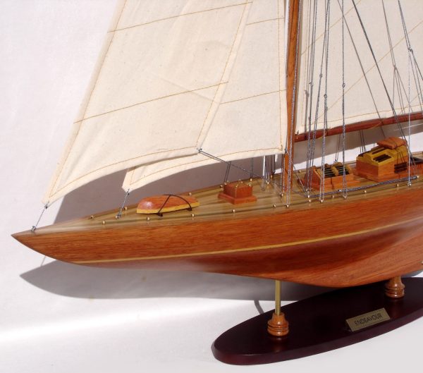 Endeavour Model Yacht  (Standard Range) - GN OTW