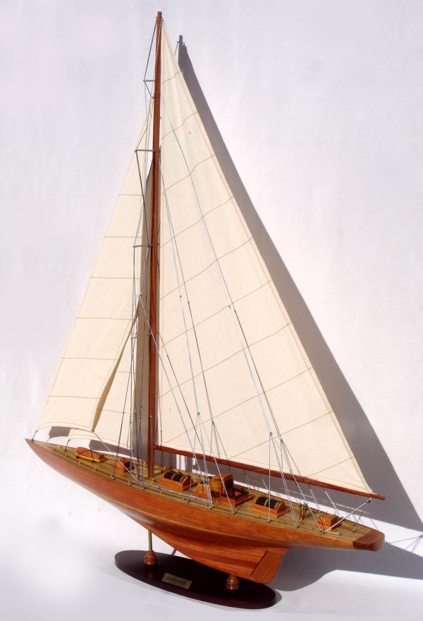 Endeavour Model Yacht  (Standard Range) - GN OTW