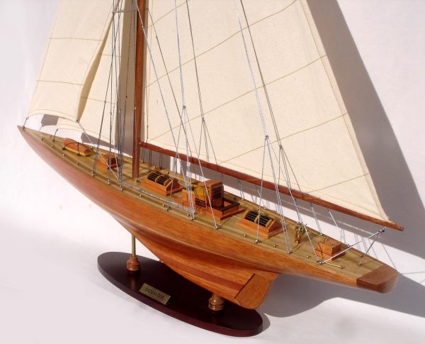 Endeavour Model Yacht  (Standard Range) - GN OTW