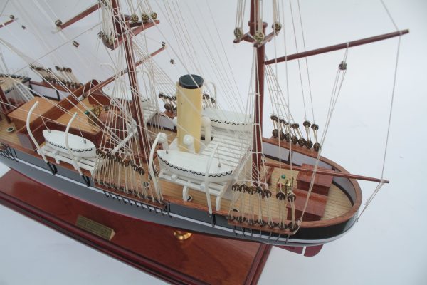 RRS Discovery Ship Model - GN