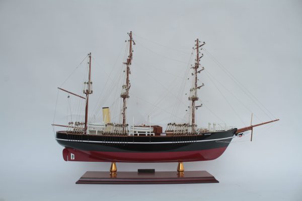 RRS Discovery Ship Model - GN