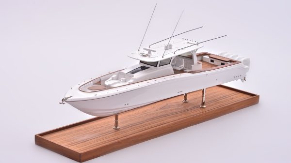 Estrella HCB Model Yacht