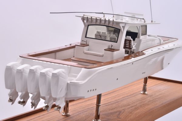 Estrella HCB Model Yacht