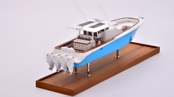 Suenos HCB Model Yacht (Blue)