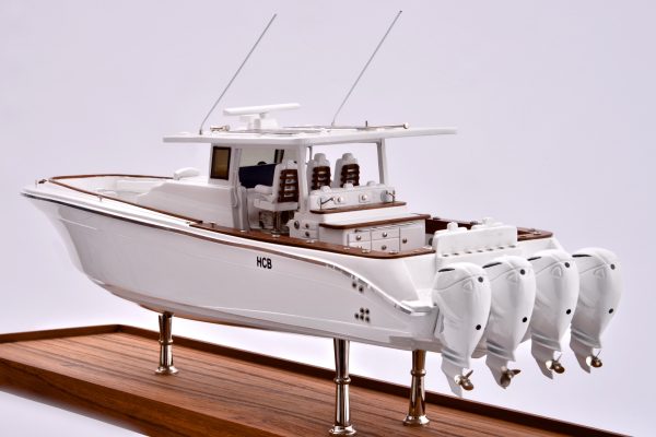 Suenos HCB Model Yacht (White)