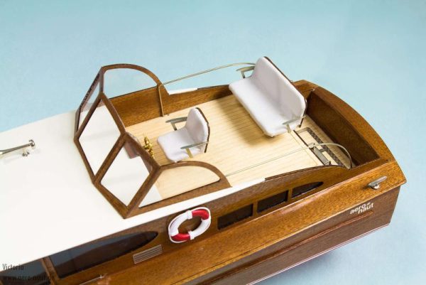 Victoria Luxury Yacht Model Boat Kit (AN3082.00)