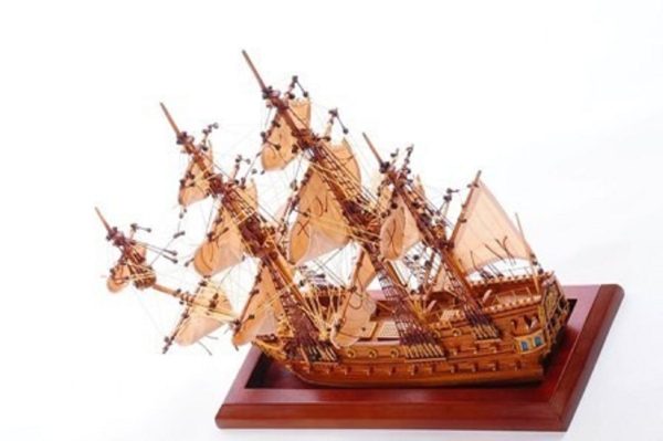 Bristol Waterline Model Ship (Premier Range) - PSM