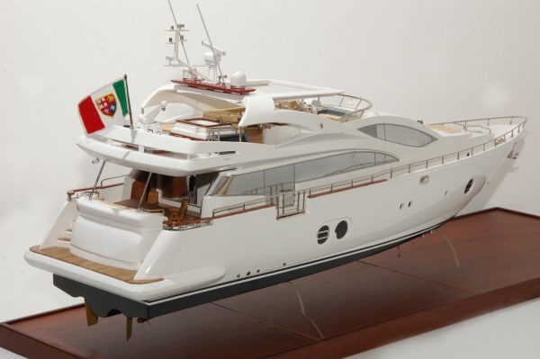 Aicon Fly 85 Yacht