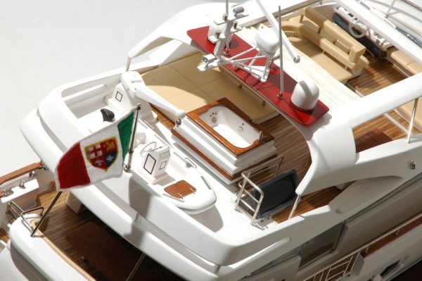 Aicon Fly 85 Yacht