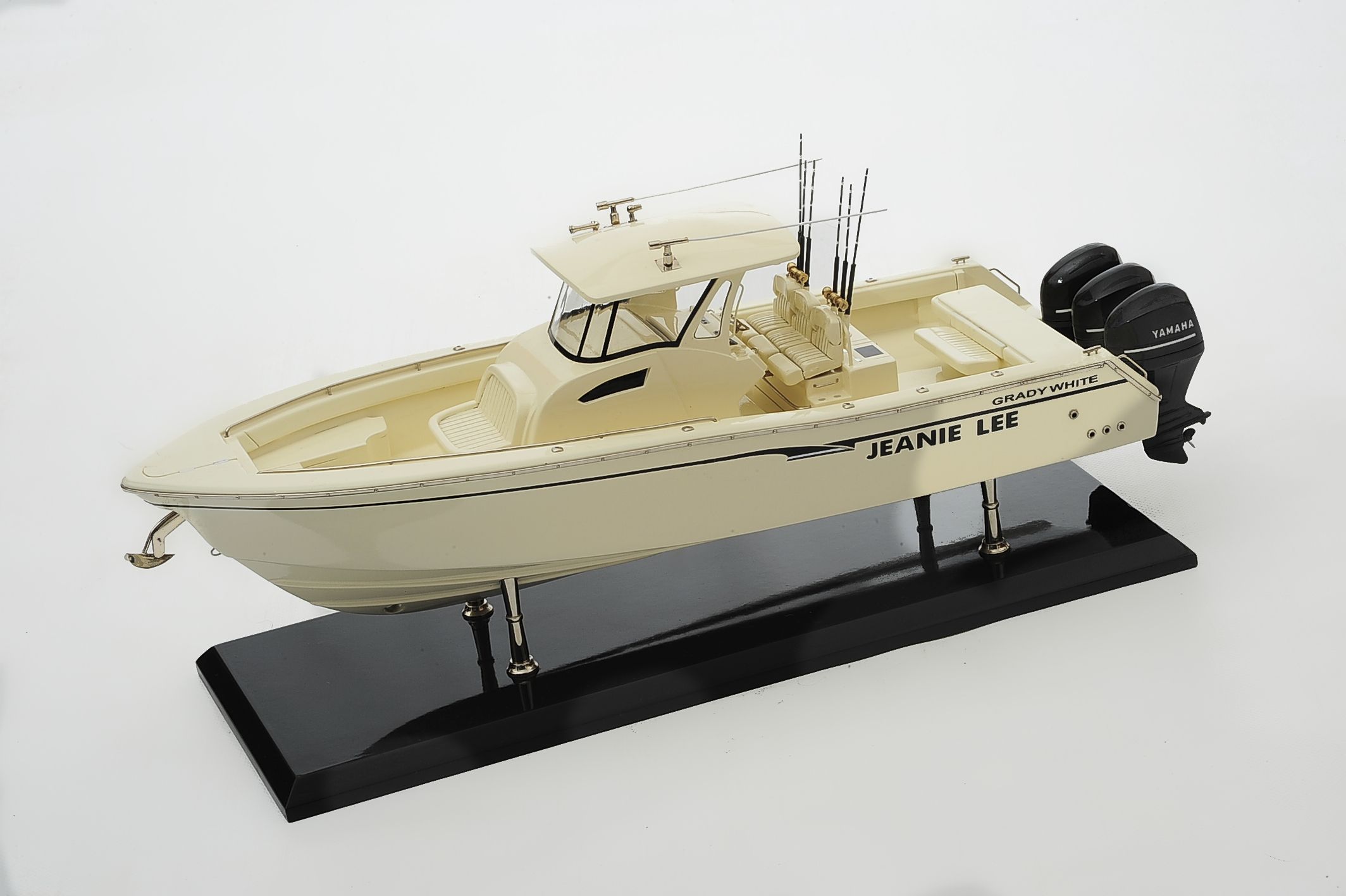 Grady 366 Yacht