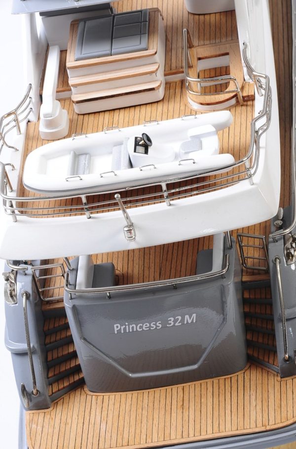 Princess 32M