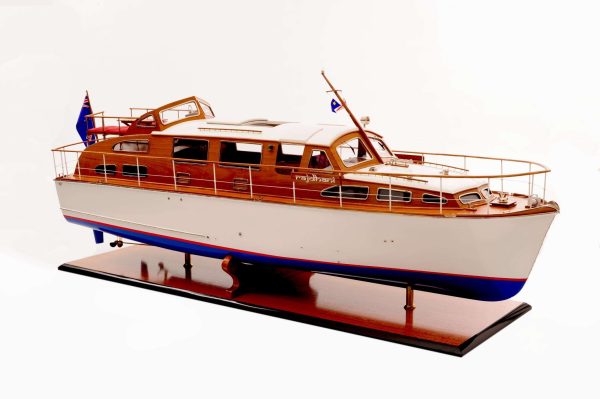 Starcraft 40 Model Boat (Rajdhani)