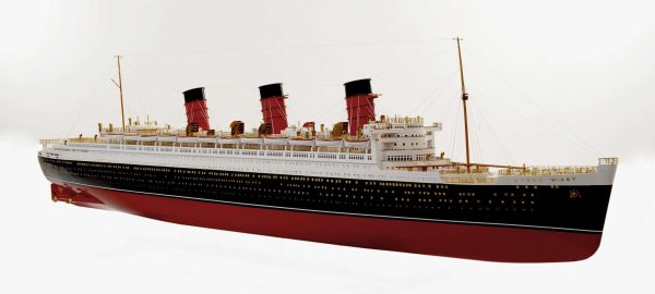 RMS Queen Mary Model