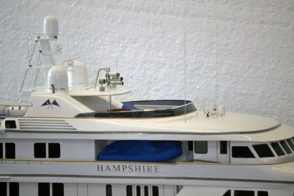 Hampshire Motor Yacht model Boat