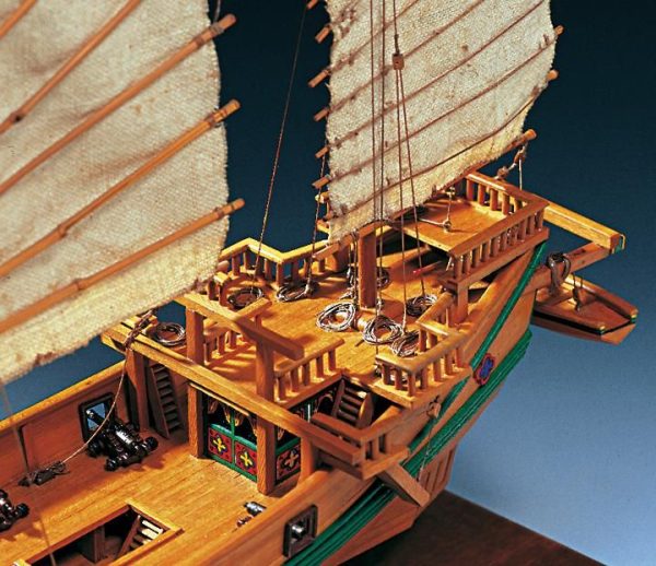 Chinese Pirate Junk Boat Kit - Amati (1421)