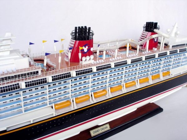 Disney Dream Model Boat - GN OTW