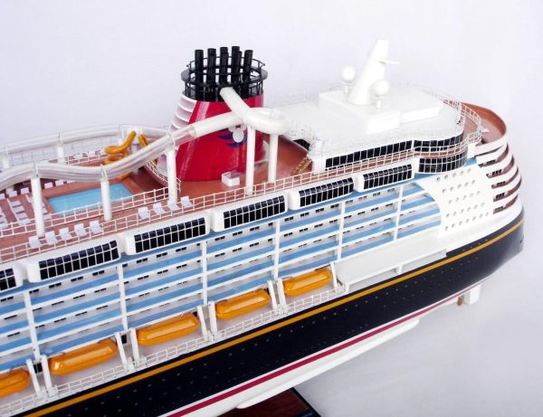 Disney Dream Model Boat - GN OTW