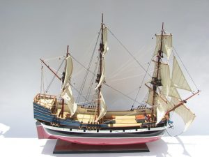 Hector Model Boat - GN