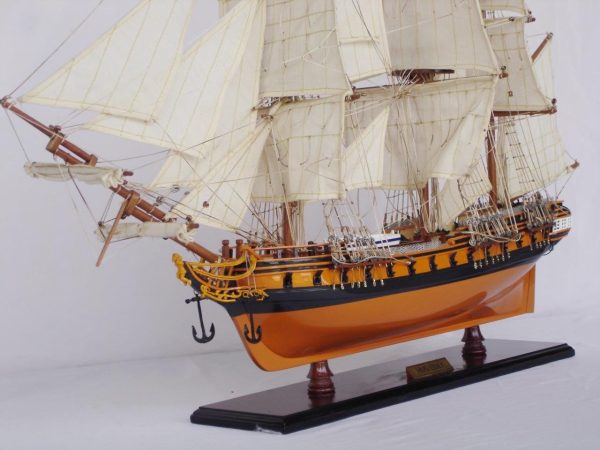 HMS Essex Model Ship - GN