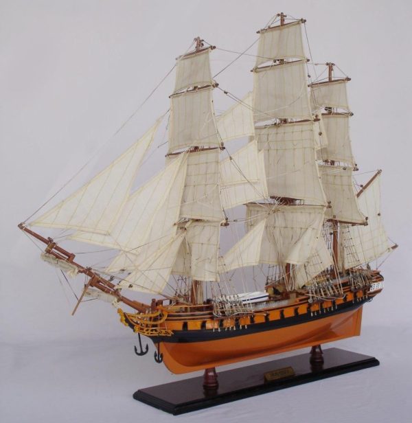 HMS Essex Model Ship - GN