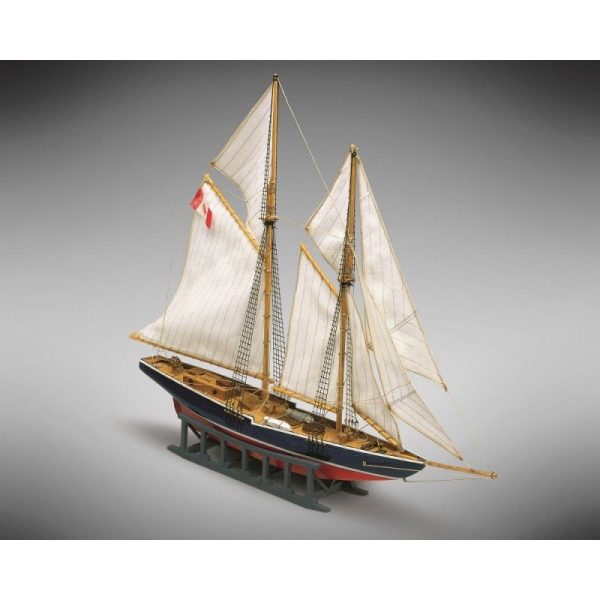 Bluenose Ship Model Kit - Mini Mamoli (MM11)