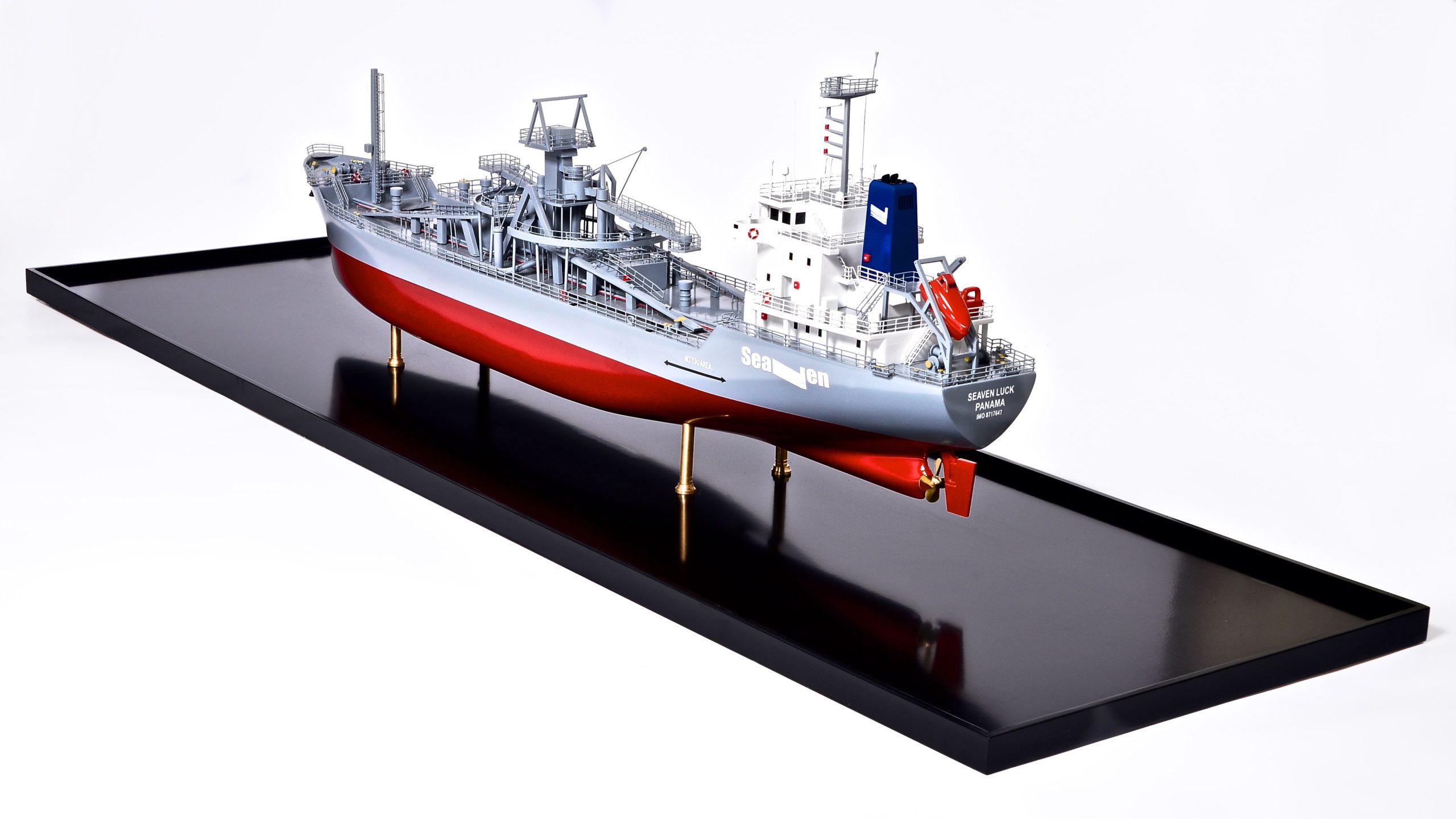 Seaven Luck Model Ship