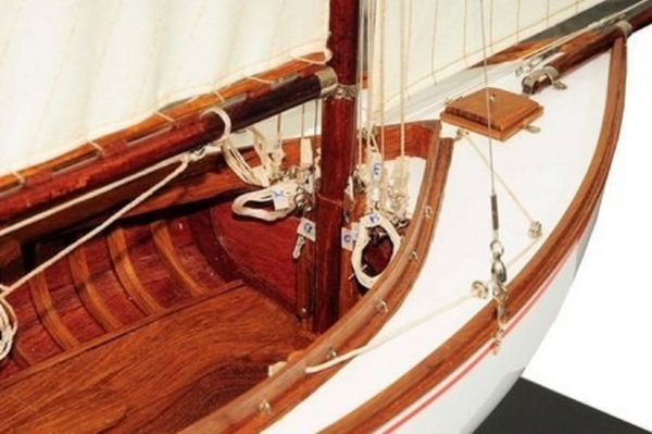 Silver Cloud Model Yacht (Premier Range) - PSM