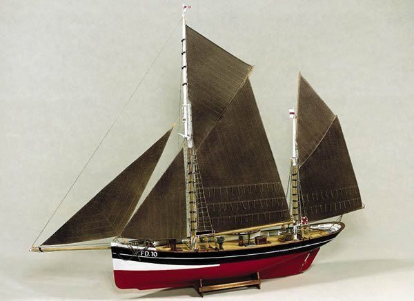 FD 10 Yawl Model Boat Kit - Billing Boats (B701)