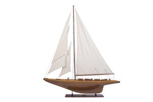 Shamrock Wooden Model Yacht (Standard Range) - AM (AS157)