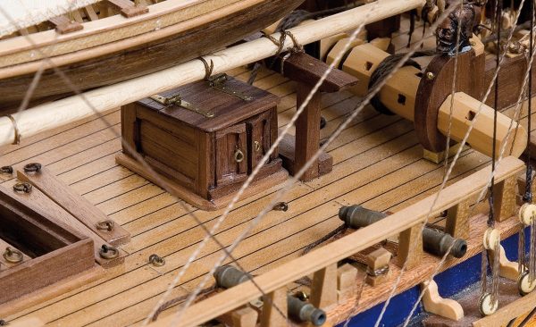 HMS Endeavour Model Boat Kit - Occre (14005)