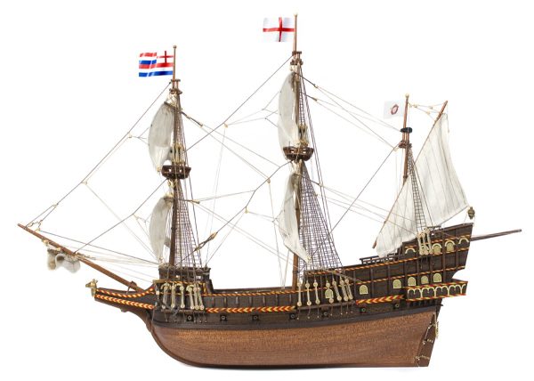 Golden Hind Wooden Model Ship Kit - Occre (12003)