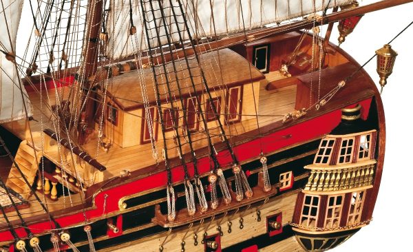 Montanes Model Boat Kit - Occre (15000)