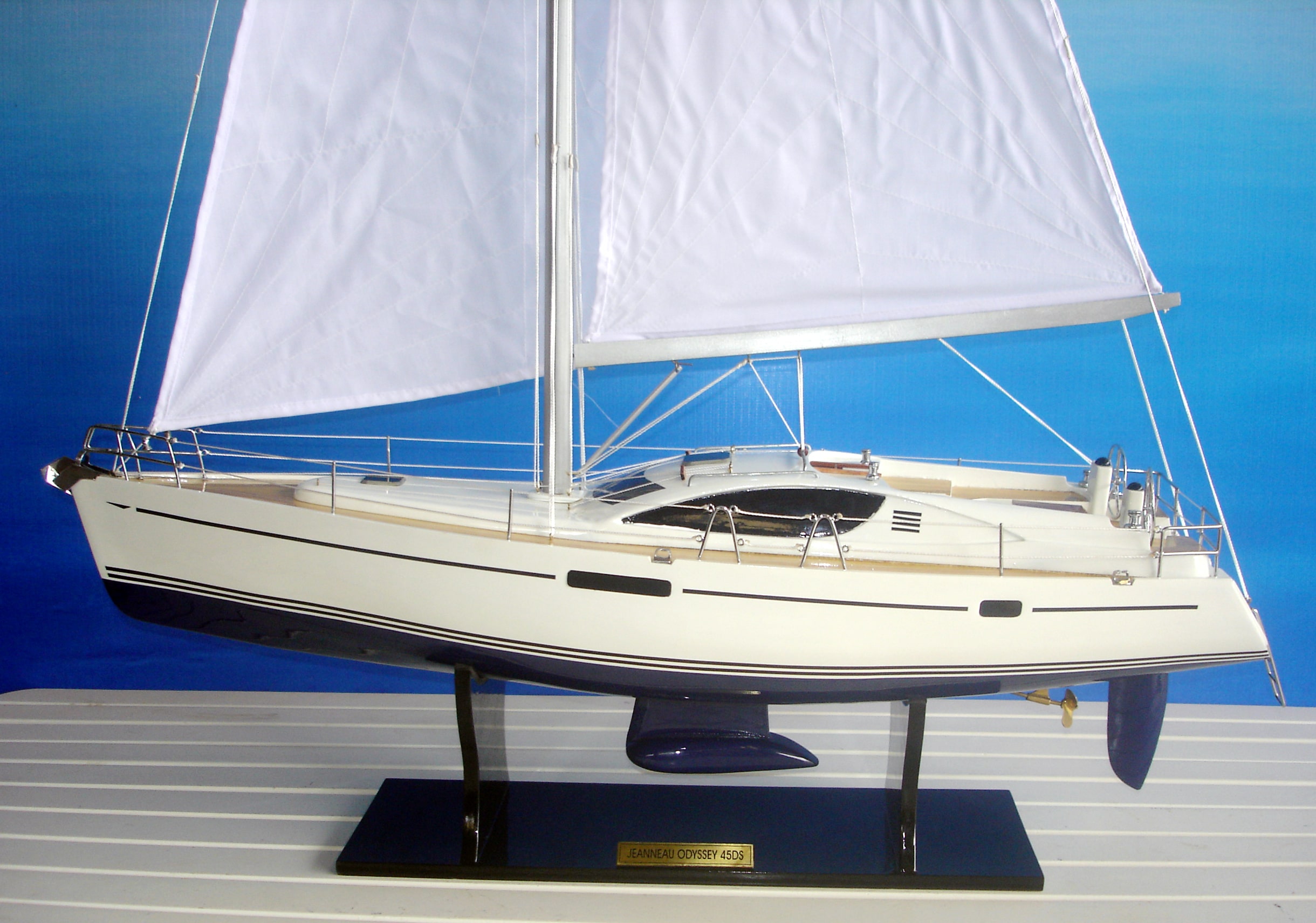 Jeanneau Sun Odyssey 45DS Ship Model - GN OTW