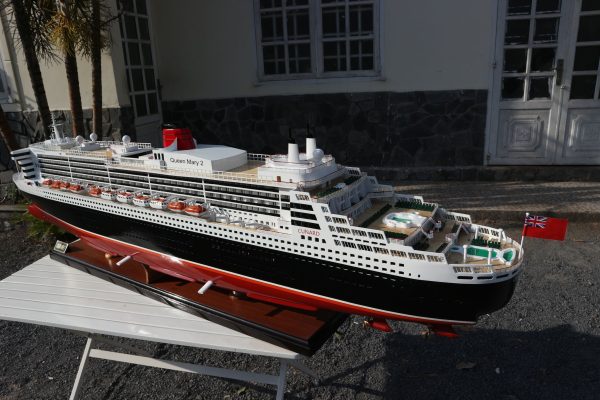 Queen Mary 2 Painted - GN