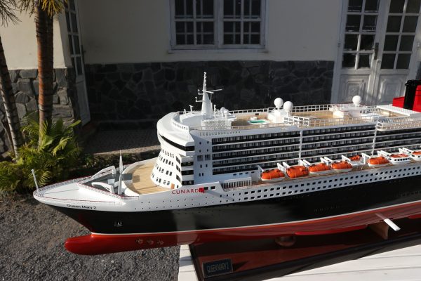 Queen Mary 2 Painted - GN