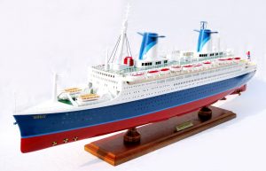 SS Norway Model Ship - GN