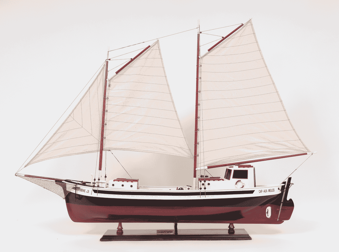 La Gaspésienne Painted Model Ship - OMH (Y110)