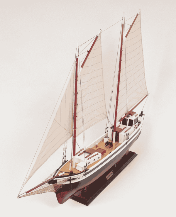 La Gaspésienne Painted Model Ship - OMH (Y110)