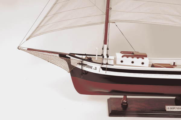 La Gaspésienne Painted Model Ship - OMH (Y110)