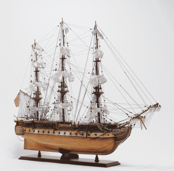 Royal Louis E.E. Model Ship - OMH (T059)