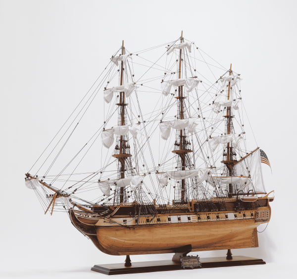 Royal Louis E.E. Model Ship - OMH (T059)