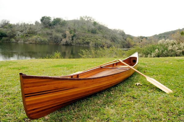 Canoe (18ft) - OMH (K002)