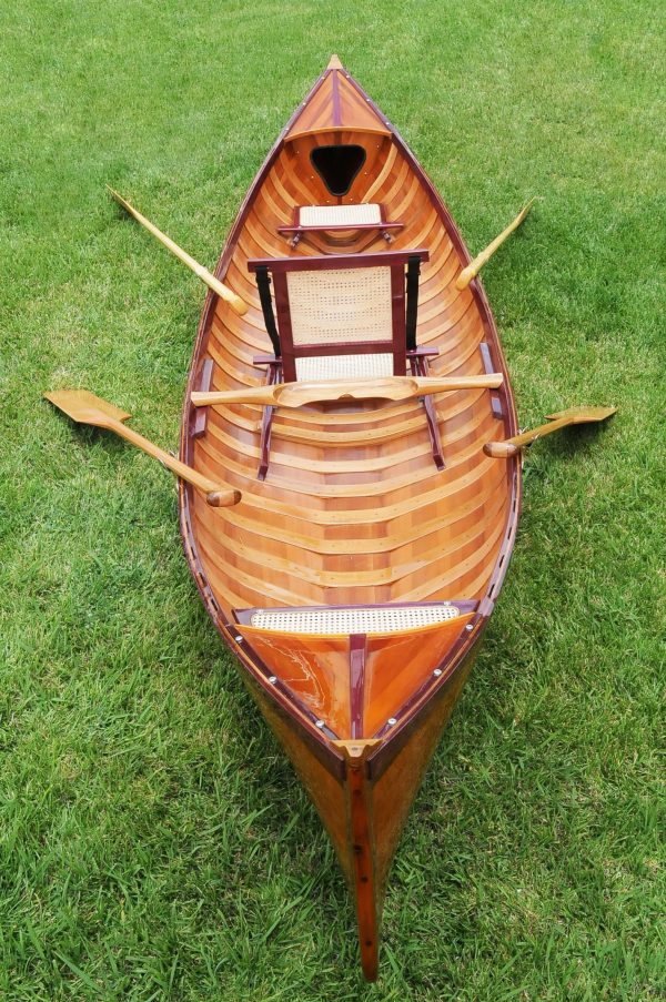 Traditional canoe with ribs 16 feet - OMH (K084)